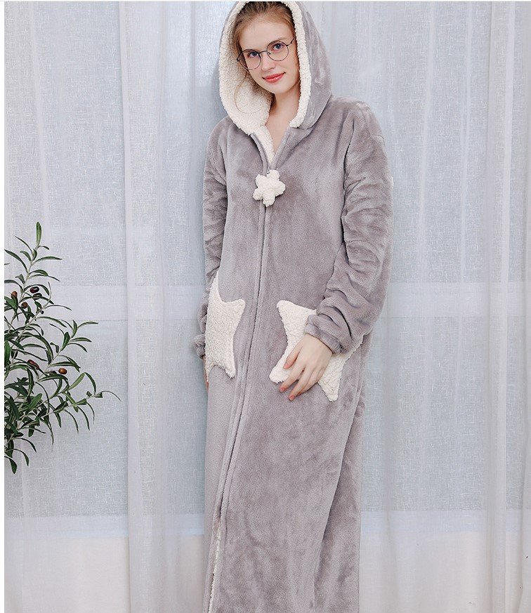 Thick coral fleece bathrobe - Image 3