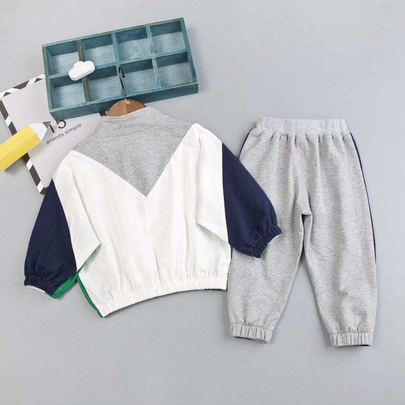Boy sports wind suit - Image 3