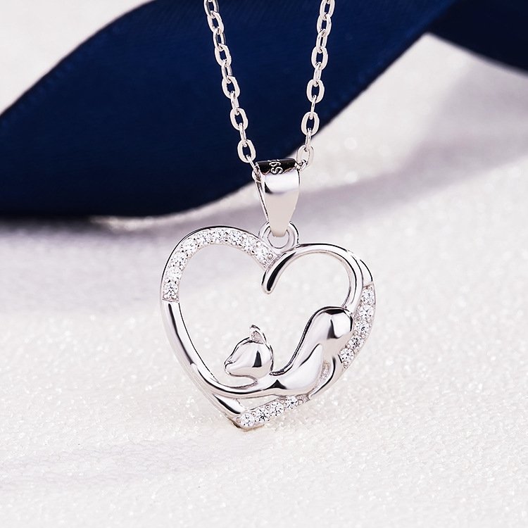 Cat Pendant Women's Necklace - Image 4