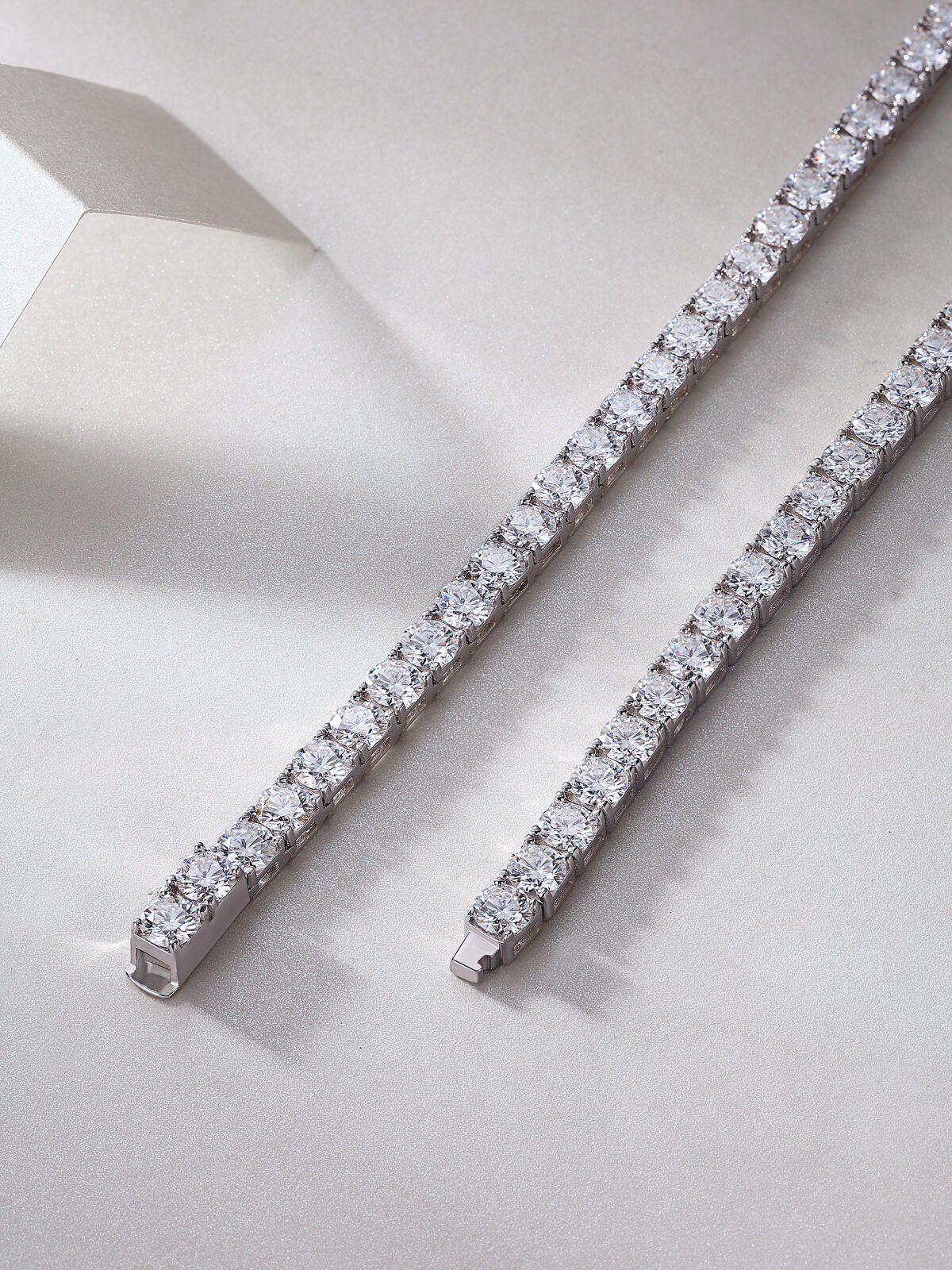 Endless Starry River - A Luxurious And Fashionable Light Luxury Jewelry Necklace Pendant Set With Top-quality Moissanite, S925 Silver-plated Platinum. - Image 4