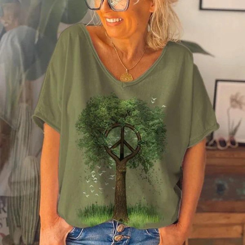 Loose Fashion V-neck Cartoon Digital Printed T-shirt - Image 8