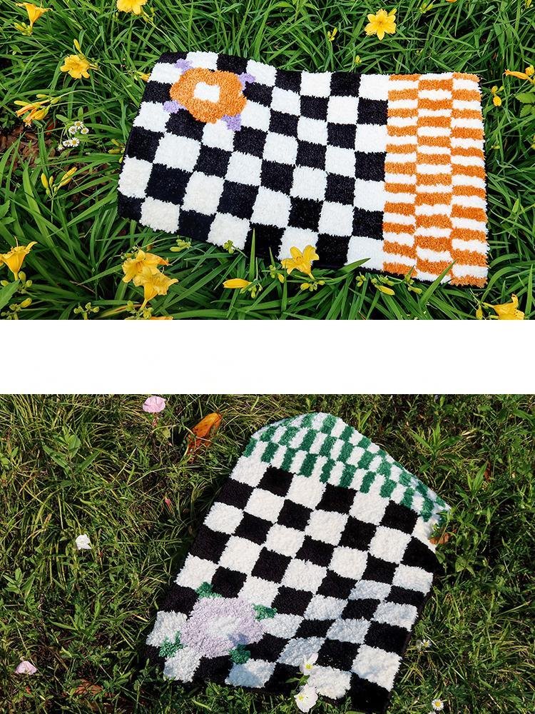 Checkerboard Flower Carpet Bathroom Door Absorbent Floor Mat - Image 2