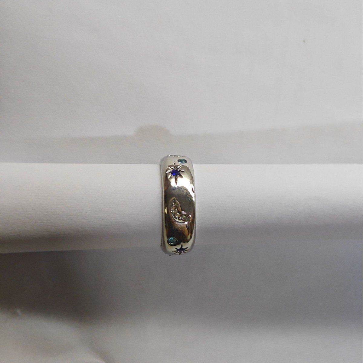 Women's Simple Stylish Moon And The Stars Ring Inlaid With Colorful Zircon - Image 3