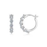 A Luxurious And Fashionable Minimalist Jewelry Earring Set Featuring Top-quality Moissanite Stones, Made Of S925 Silver Electroplated With Platinum.