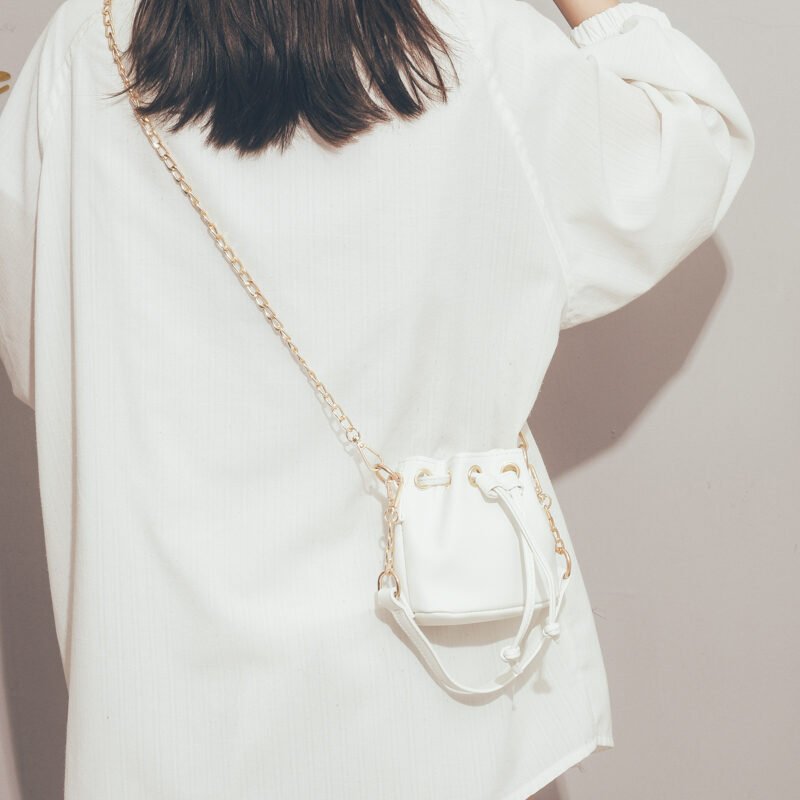 Mini drawstring shoulder messenger handbag - Image 6