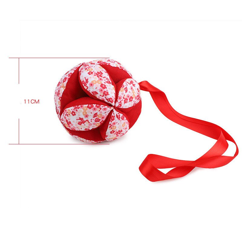 Baby hand catching cloth ball - Image 5