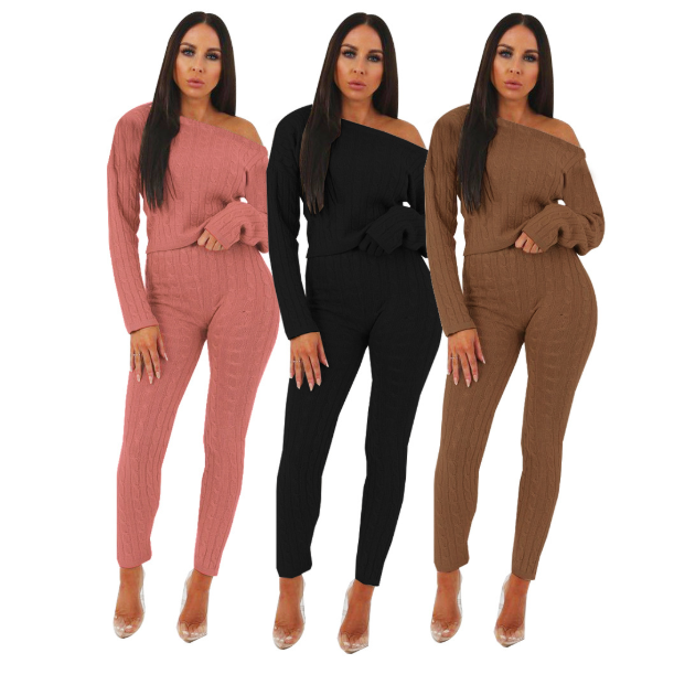 A two-piece sweater set - Image 3