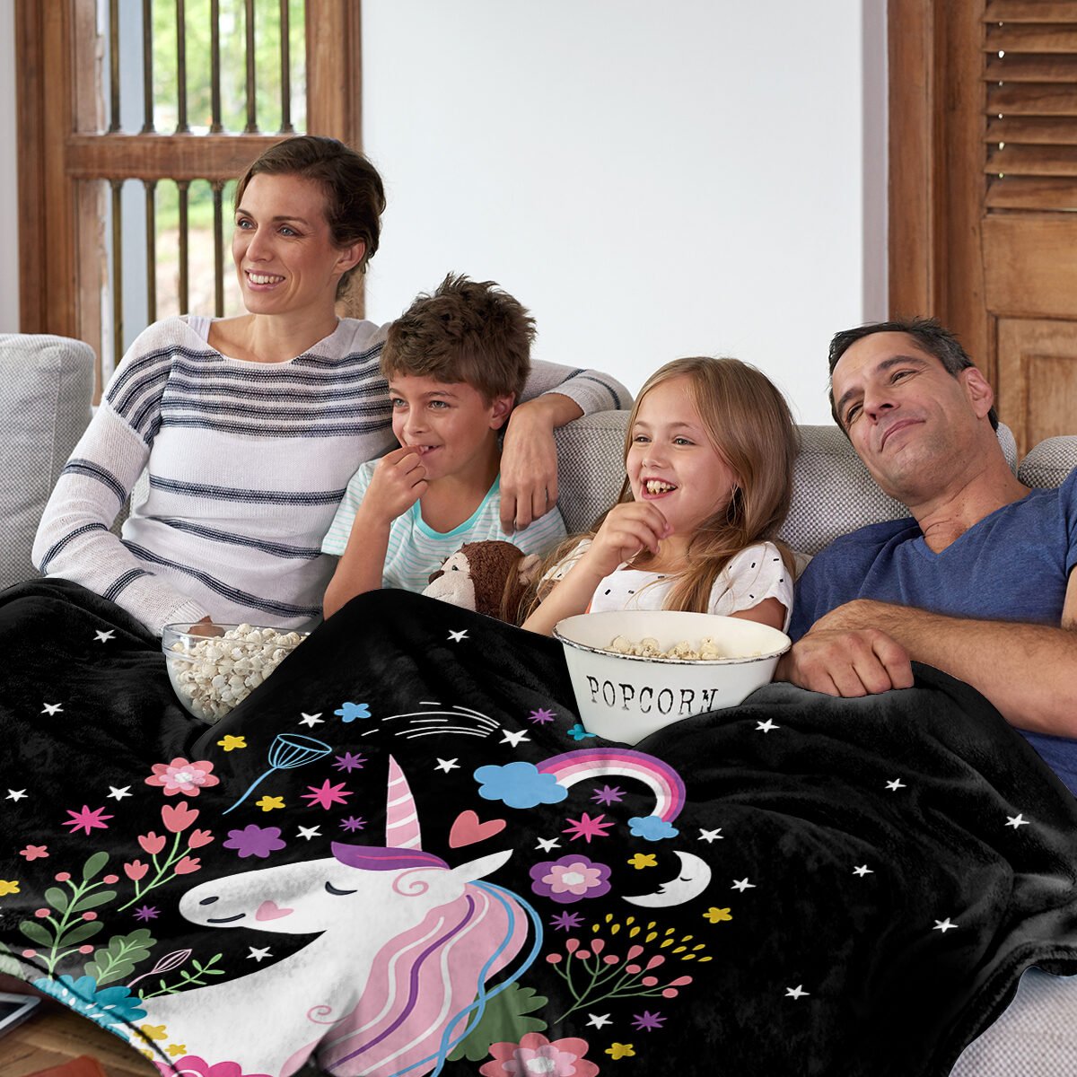 1 Pce Of Flannel Black Base Unicorn Pattern Soft And Fluffy Multifunctional Outdoor Beach Camping Living Room Sofa Office Nap Printed Blanket - Image 5