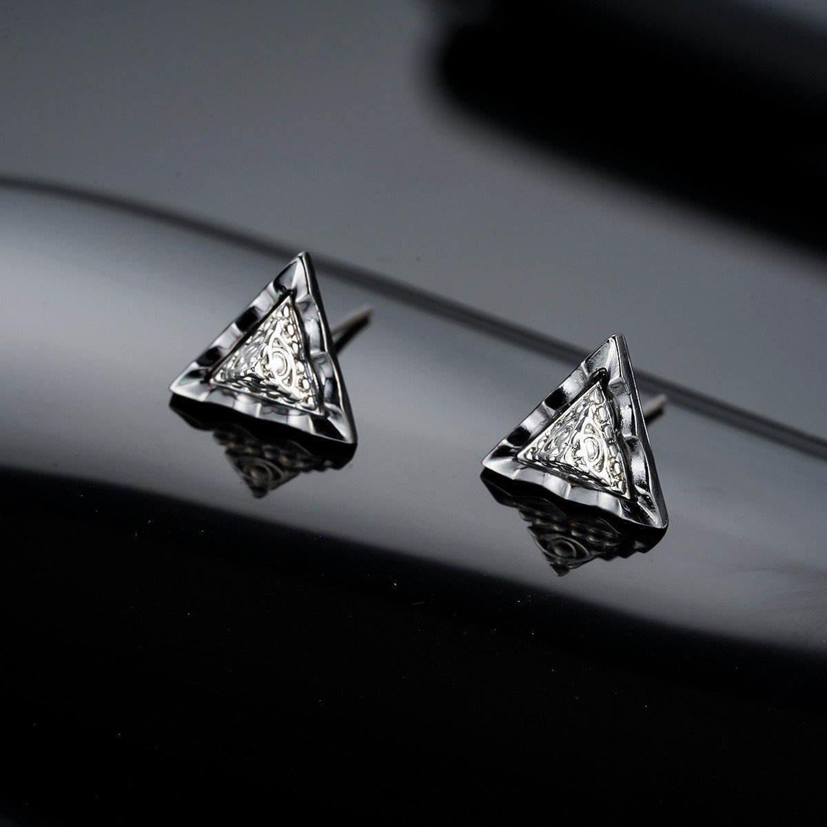Trendy Men's Ear Studs & Ear Cuffs, High-End Unisex Earrings - Image 26