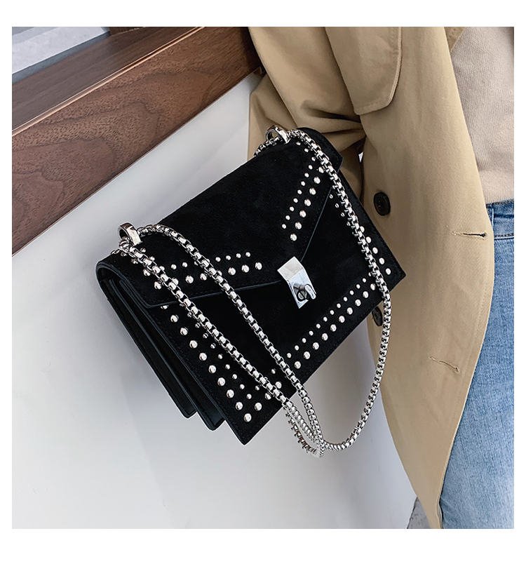 Chain rivet bag - Image 12