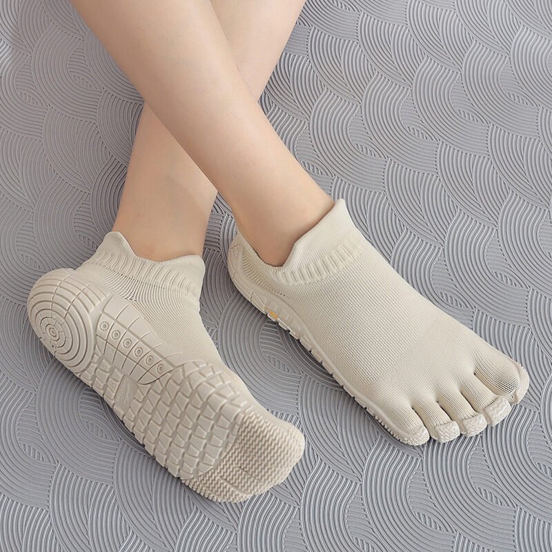 FiveFingers Mute Shock Absorption Non-slip Soft Bottom Indoor Sneaker - Image 14