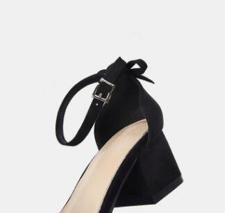 Mid-heeled Sandals Spring And Summer New Suede Bow Baotou Sandals With A Buckle With Thick Hollow Women's Shoes - Image 3