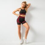 Women's sports quick-drying shorts and bra set