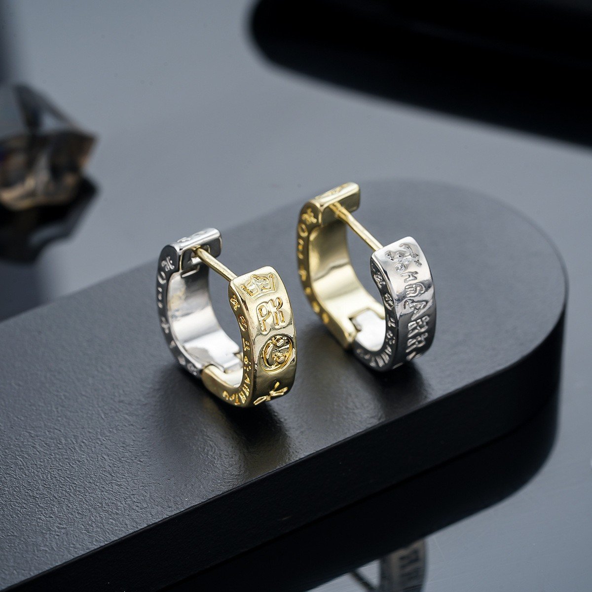 Trendy Men's Ear Studs & Ear Cuffs, High-End Unisex Earrings - Image 18