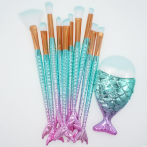 A Set of 11 Gorgeous Mermaid Makeup Brushes Family