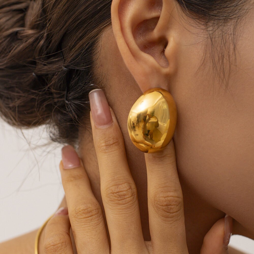 Fashion Special-interest Stainless Steel Plated 18K Glossy Round Bean Earrings - Image 11