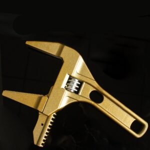 Light movable wrench