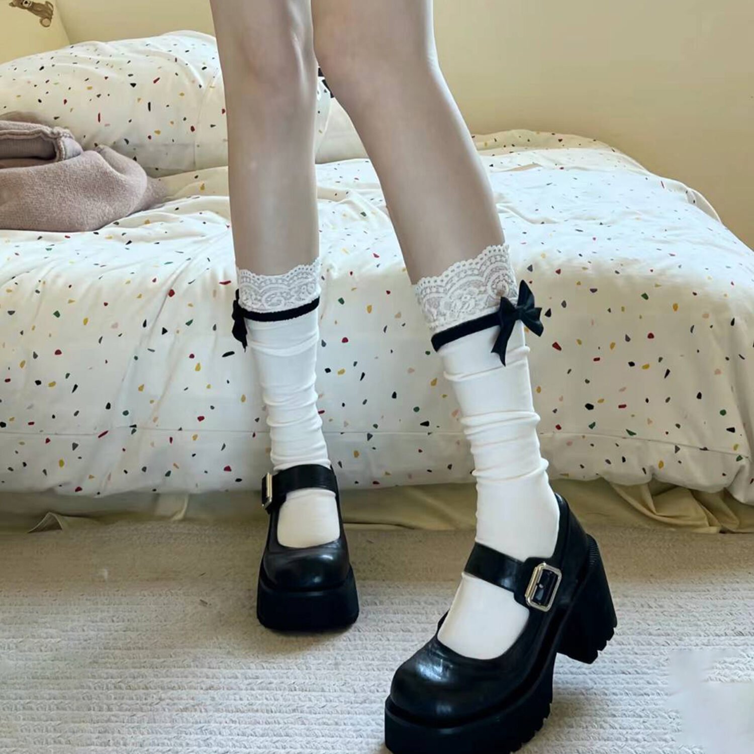Women's Lace Trim Socks, Cute Bow Black Ribbon Mid-Calf Socks, Coquette Aesthetic White Slouch Socks For Lolita, School Uniform & Daily Wear - Image 2