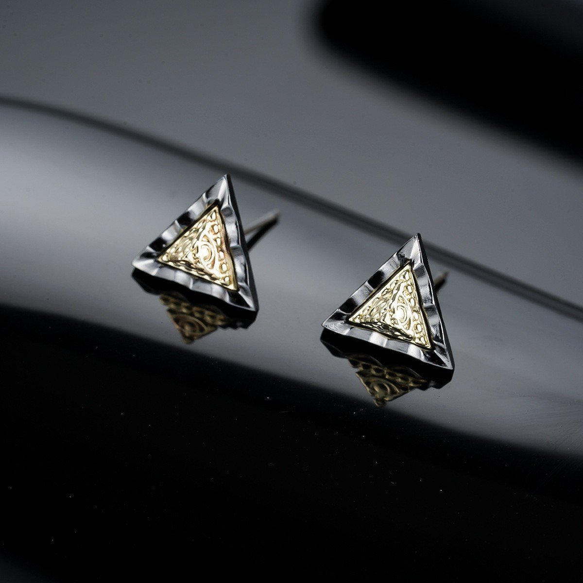 Trendy Men's Ear Studs & Ear Cuffs, High-End Unisex Earrings - Image 5