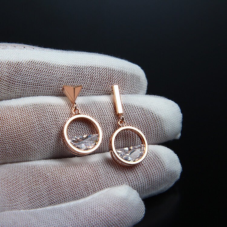 Zircon asymmetrical earrings - Image 2