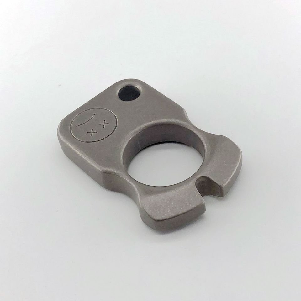 Self defense ring smiley face EDC key chain - Image 2