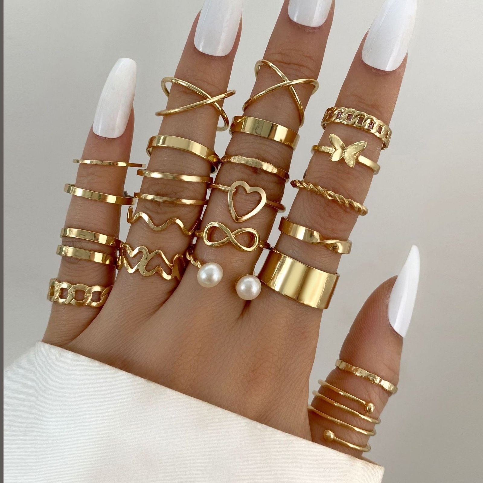 Hollow Heart Geometric Butterfly Leaf Ring Suit - Image 3