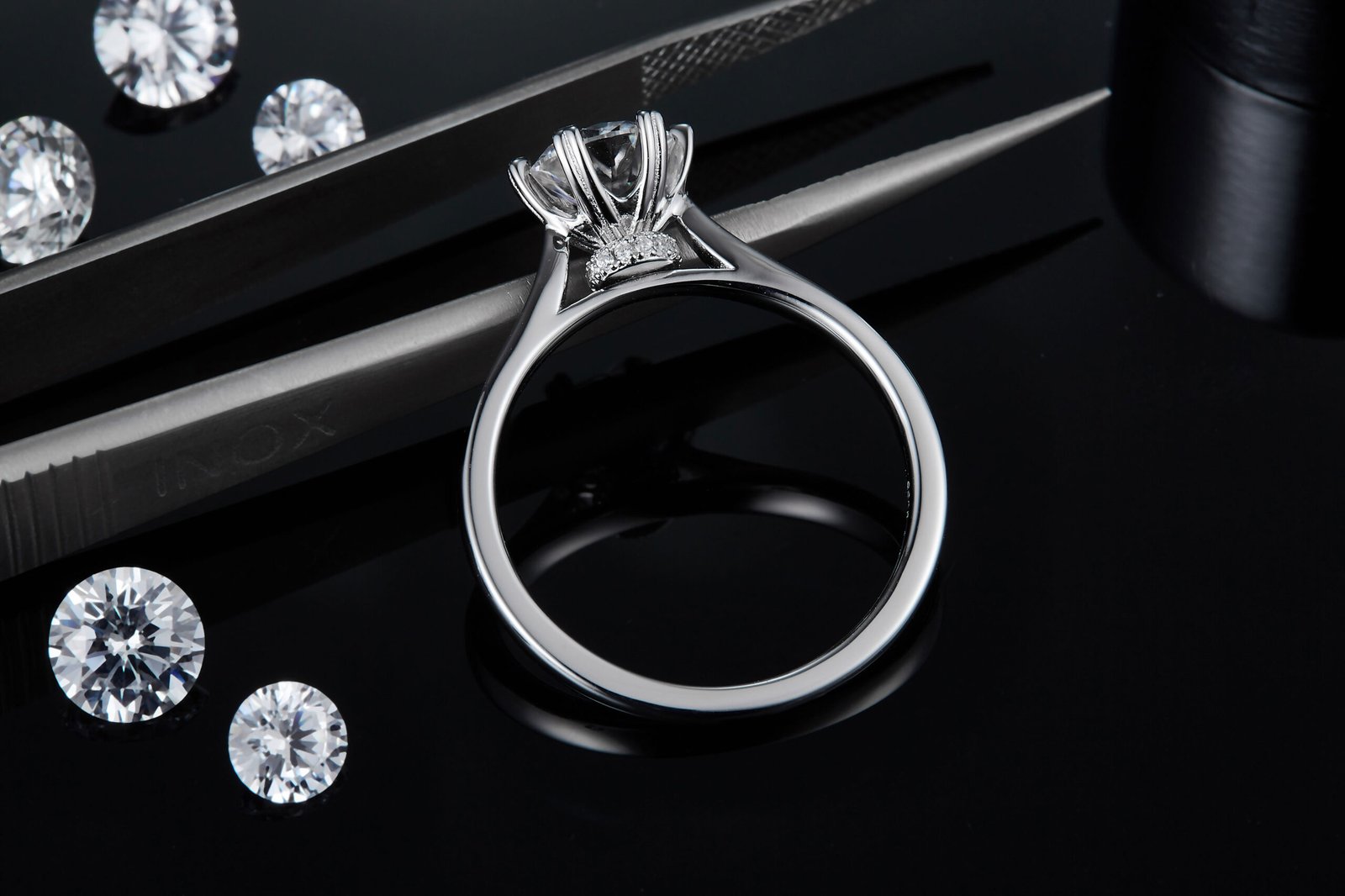 1-carat Luxury And Fashionable Light Luxury Jewelry Silver Ring Set With Top-quality Moissanite, S925 Silver Plated Platinum - Image 4