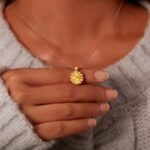 Women's European And American Simple Sunflower Pendant Necklace