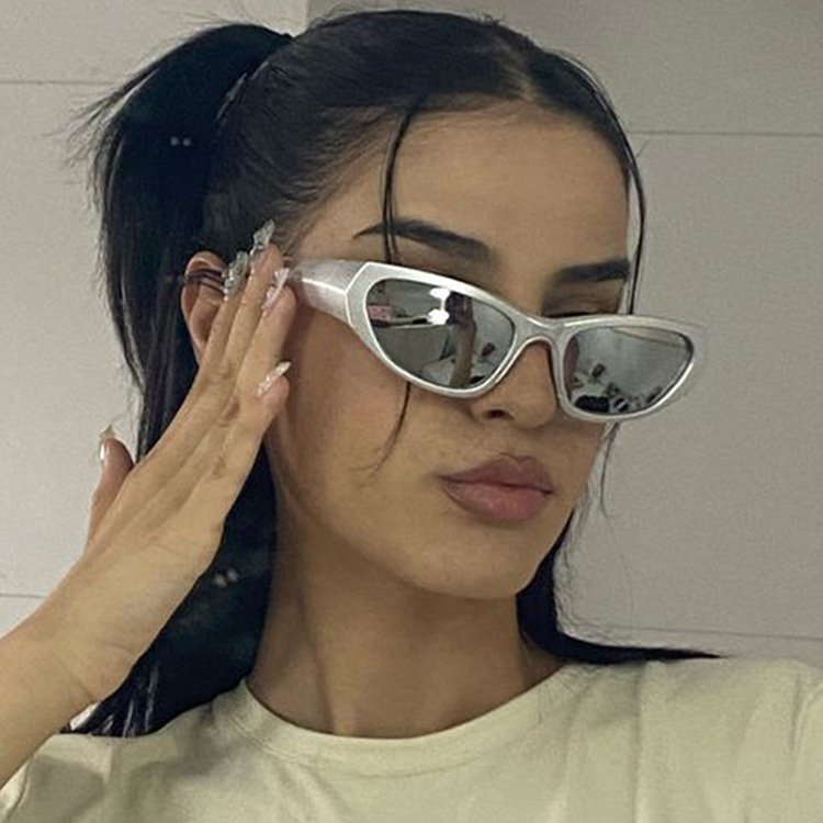 Street Millennium Spicy Girl Sunglasses - Image 2