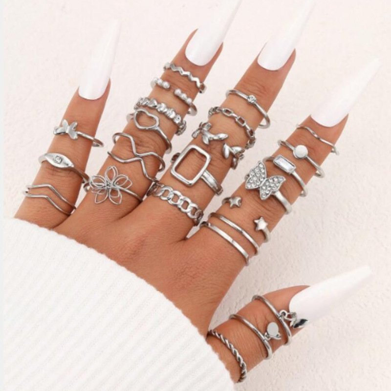 Hollow Heart Geometric Butterfly Leaf Ring Suit - Image 9
