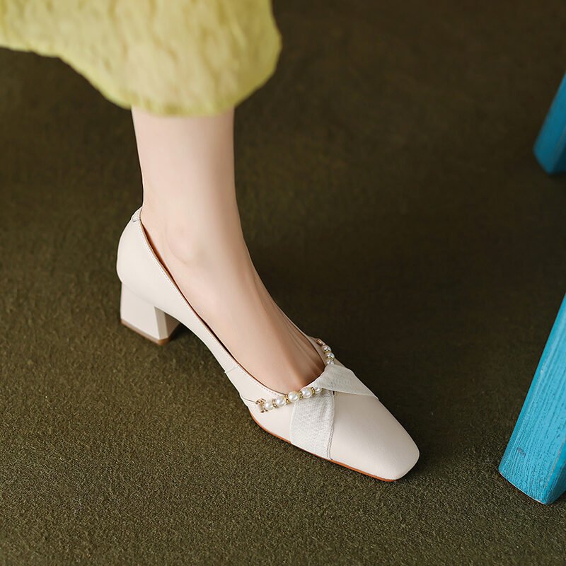 Elegant Pearl Decoration Fashion Lady's Shoes - Image 4