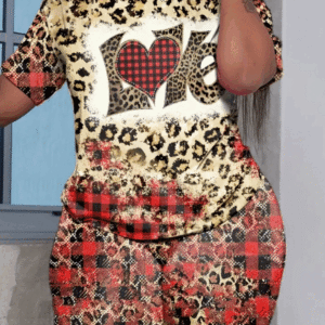 Women'S Two-Piece Set Featuring A Stylish Printed T-Shirt And Casual Shorts