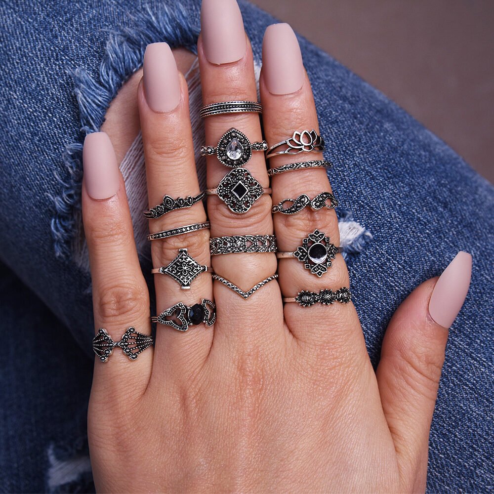 Hollow Lotus And Diamond Drop Ring Set - Image 4