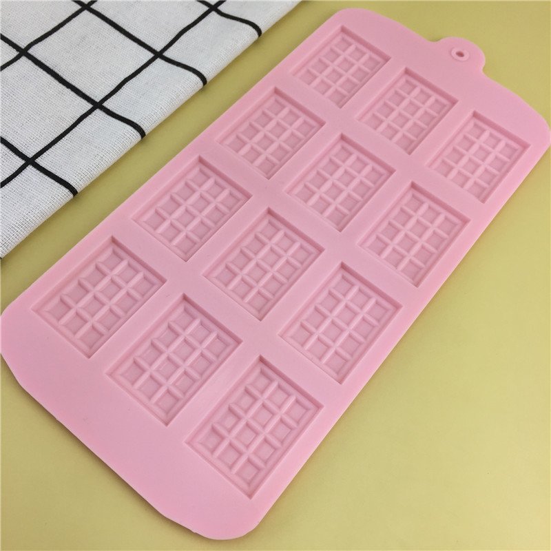 Waffle Plaid Silicone Chocolate Mold Baking Tool - Image 7